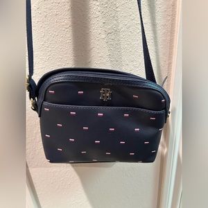 Tommy Hilfiger Small Cross Body Bag